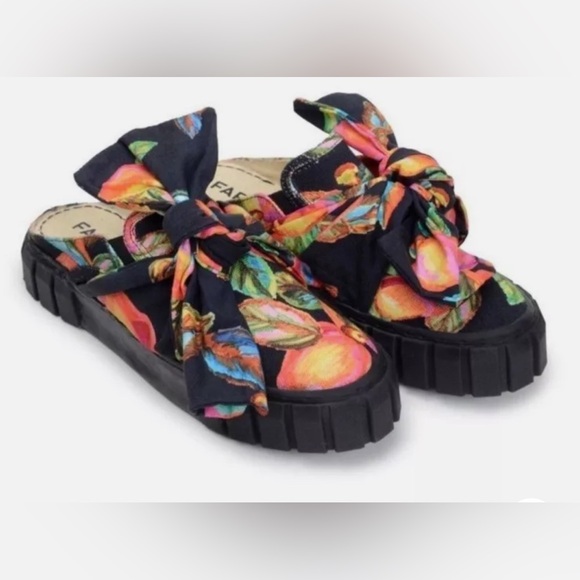FARM Rio Shoes - FARM RIO Cashew Platform Mule In Cashew Black Size 8